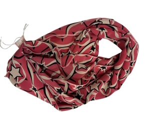 19 foulard en soie rose étoiles
