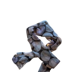 19 foulard noir à rond bleu