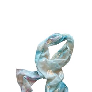 16 bleu clair à fleurs blanches